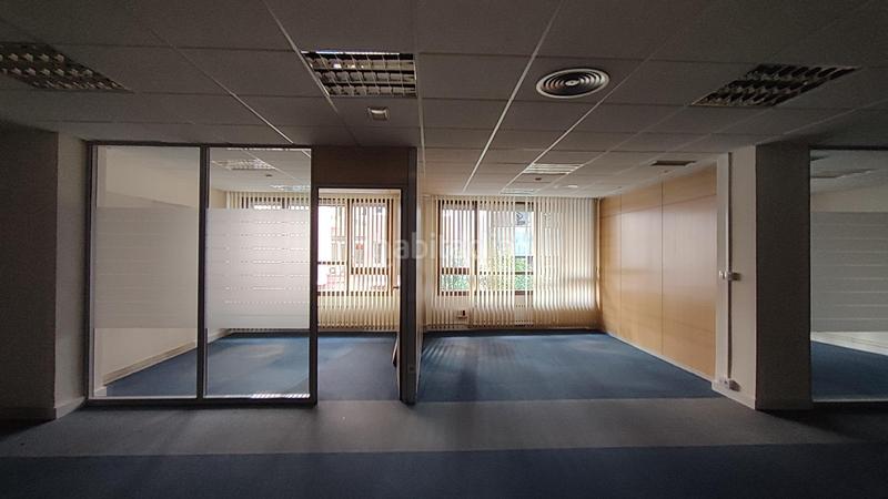 Foto 12c2e3f4-c609-4cf3-b47c-846e6cb6ee95. Lloguer oficina amb calefacció aparcament a Abandoibarra - Guggenheim Bilbao