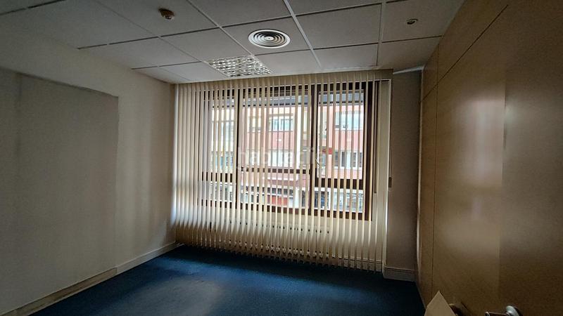 Foto 98a4826d-702f-48ca-93f7-c658cbd710ac. Lloguer oficina amb calefacció aparcament a Abandoibarra - Guggenheim Bilbao