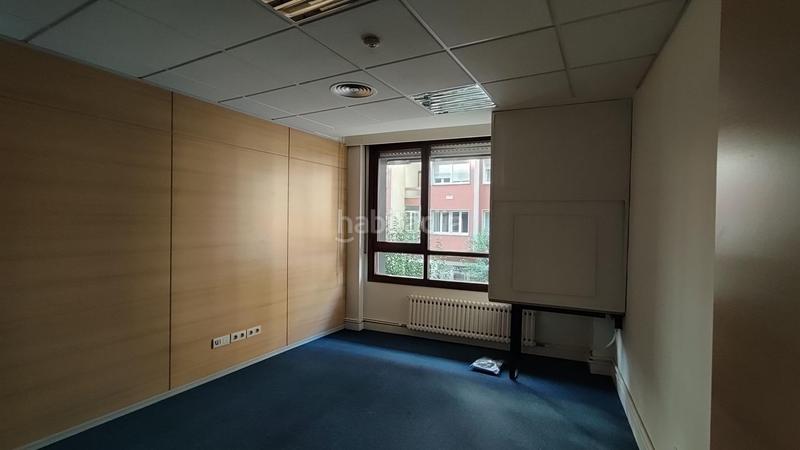 Foto f007af00-08ad-4bce-8225-d89e9a0f1ba7. Lloguer oficina amb calefacció aparcament a Abandoibarra - Guggenheim Bilbao