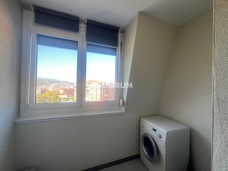 Foto fc1f5c8a-fab4-4f8a-a3c7-981d6ea0bf8a. Alquiler piso vivienda 3 habitaciones Miribilla en Bilbao