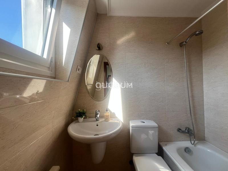 Foto 61f592dc-8feb-4fd7-a165-26f43fa21fe6. Rent flat with heating in Miribilla Bilbao