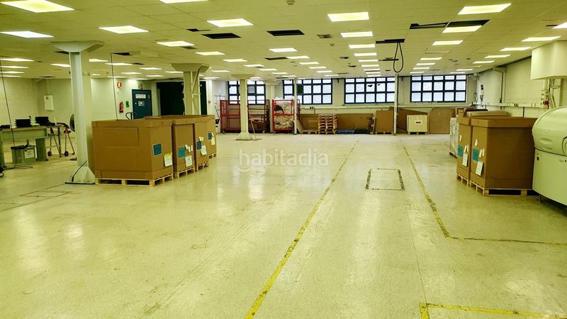 Foto bddb034e-bfb0-47ff-8a1f-c228762d9a26. Industrial building in Alonsotegi