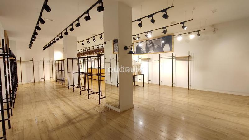 Foto 7d1fc24c-cc3b-45c4-8350-889375741265. Lloguer local comercial a Zona Indautxu Bilbao