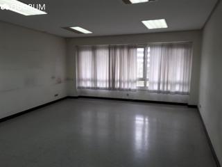 Lloguer Oficina a Ibarrekolanda. Oficina en entreplanta exterior en sarriko