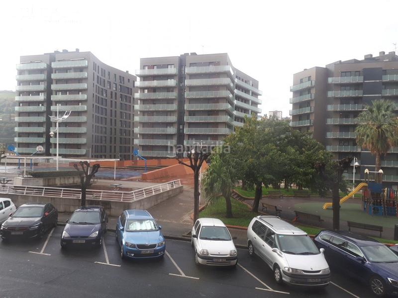 Foto f66e7c77-a5b9-49d0-b93f-1a4006541acc. Location bureau dans Ibarrekolanda Bilbao