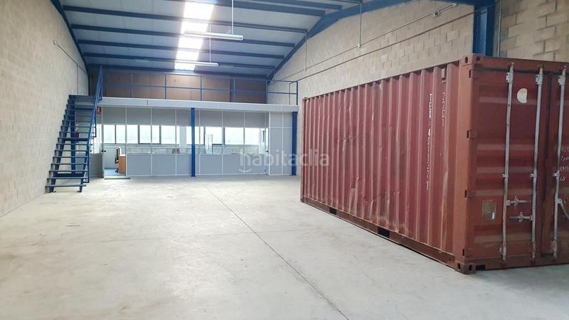 Foto 423d6ece-91a6-4519-93dc-4364f4c7df1c. Fabrikhalle in Gernika - Lumo