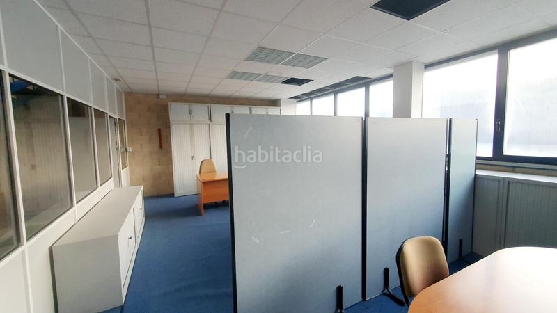 Foto 43599194-95b4-4b73-8cb5-ad90d05c17c3. Fabrikhalle in Gernika - Lumo