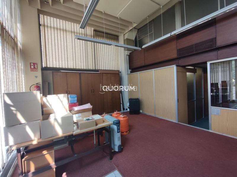 Foto 0727e0db-6480-444d-8795-0ecc7a233e2a. Locale commerciale in Matiko - Ciudad Jardín Bilbao