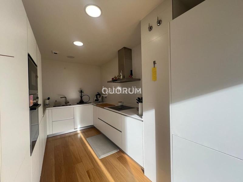 Foto 9af02f1d-a319-499c-bac6-b837457bb096. Alquiler piso exclusiva vivienda con gran terraza en plaza euskadi en Bilbao