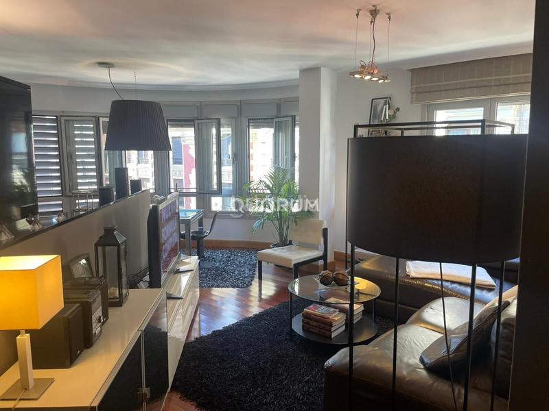 Foto 43666f0f-aa39-4e98-8bbb-6427504ce16d. Flat with heating parking in Zabalburu Bilbao