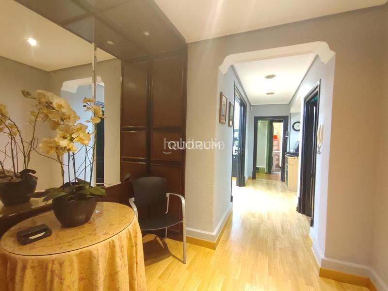 Foto 5efc329c-3bf6-41de-b19f-3ce9e62065ad. Affitto ufficio con riscaldamento in Alhóndiga Bilbao