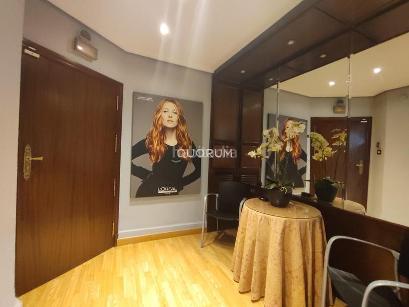 Foto 266c102d-f5b9-42c4-8bbc-ed2aa7856c30. Lloguer oficina amb calefacció a Alhóndiga Bilbao