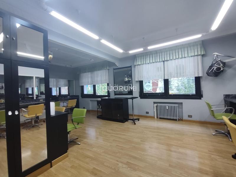 Foto e5fe5b0f-850b-4d1b-9b10-4a96ac85a82f. Location bureau avec chauffage dans Alhóndiga Bilbao