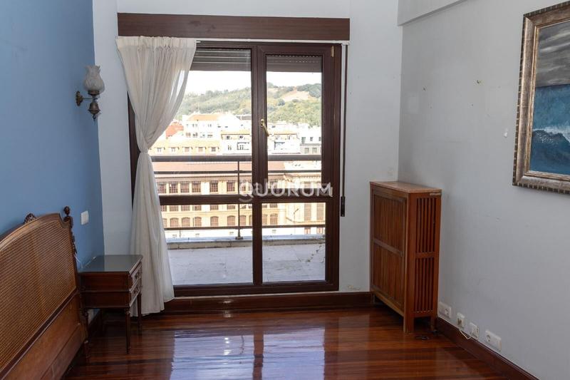 Foto 54ac9a7e-6b4e-49f9-a083-fe095414b842. Pis amb calefacció a Zabalburu Bilbao