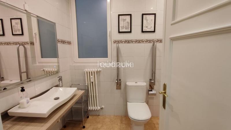 Foto 115a9940-e83d-47d1-b044-397811071ac8. Location bureau avec chauffage dans Ensanche - Moyua - Diputación Bilbao