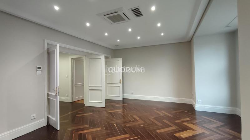 Foto 21d8ab24-059e-40f7-8e27-9b15a7d6cb96. Location bureau avec chauffage dans Ensanche - Moyua - Diputación Bilbao