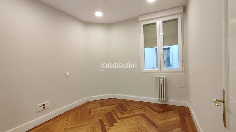 Foto 0f9cf5ff-6519-45c4-9f36-a879167a2bc1. Miete büro mit heizung in Ensanche - Moyua - Diputación Bilbao