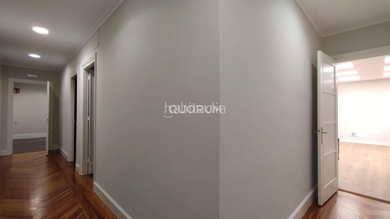 Foto 3d72d00f-6d2c-442b-8bd9-8cefb8f85461. Miete büro mit heizung in Ensanche - Moyua - Diputación Bilbao