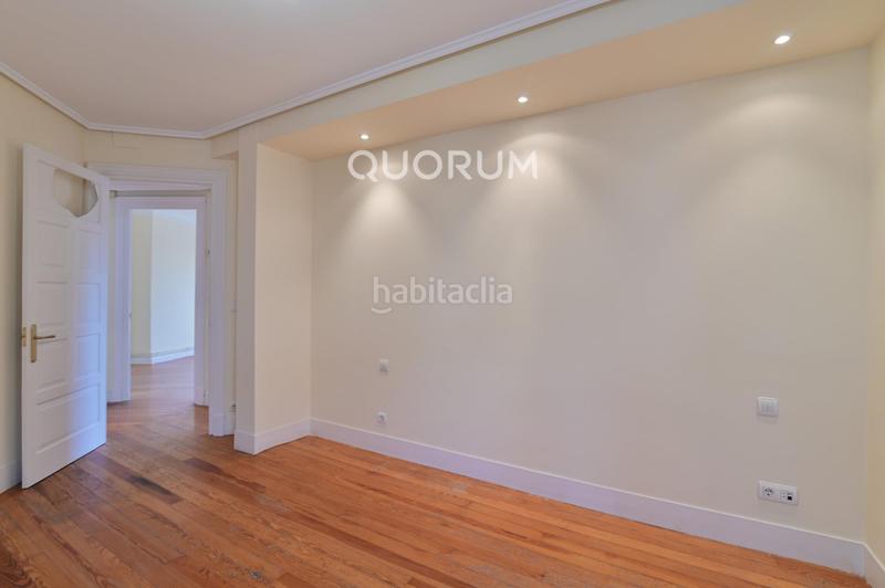 Foto 52b89c83-1ed6-443a-85b7-e82b8955ddac. Alquiler piso vivienda 4 dormitorios en Ensanche - Moyua - Diputación Bilbao