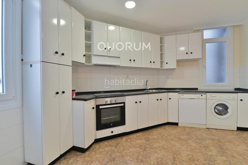 Foto 6ead0f91-1cee-4464-99fe-048d19cfe7a9. Alquiler piso vivienda 4 dormitorios en Ensanche - Moyua - Diputación Bilbao