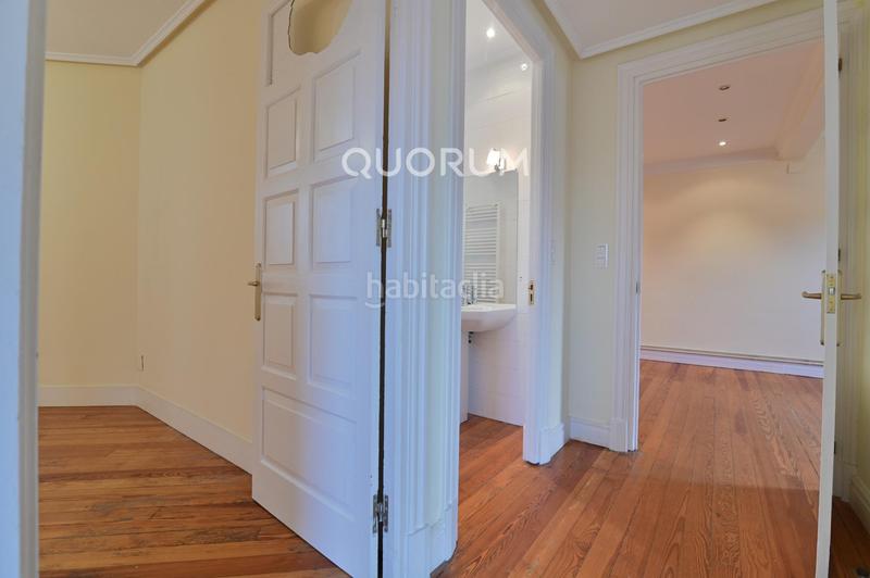 Foto 90097a7e-3097-4057-8a17-9645ab24c348. Alquiler piso vivienda 4 dormitorios en Ensanche - Moyua - Diputación Bilbao