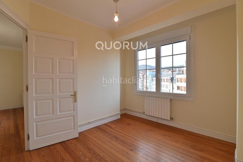 Foto db17f76c-5355-4cc4-b20f-1ee1bfcd608a. Alquiler piso vivienda 4 dormitorios en Ensanche - Moyua - Diputación Bilbao