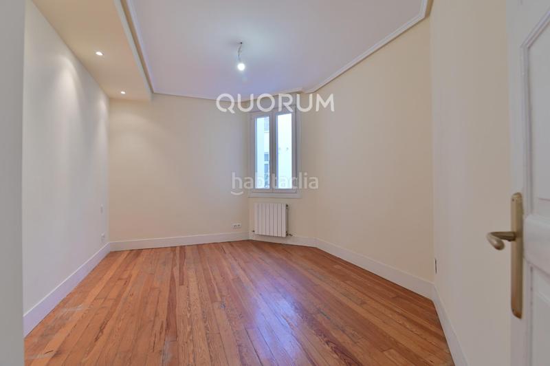 Foto eeb3d157-99e5-4cd5-abc5-9faeaf16569b. Alquiler piso vivienda 4 dormitorios en Ensanche - Moyua - Diputación Bilbao