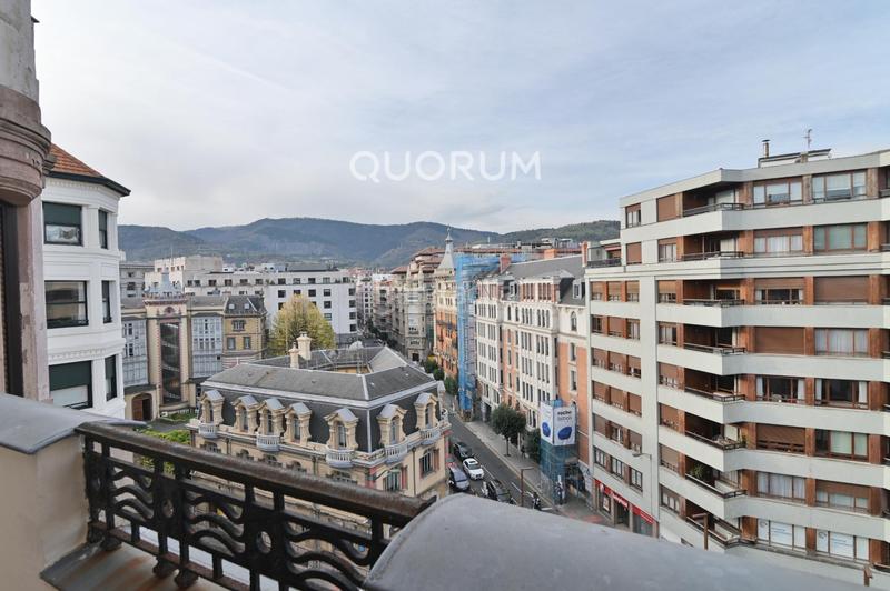 Foto 26b16492-6e7b-4e8b-be89-e4ab19550c20. Miete etagenwohnung mit heizung in Ensanche - Moyua - Diputación Bilbao