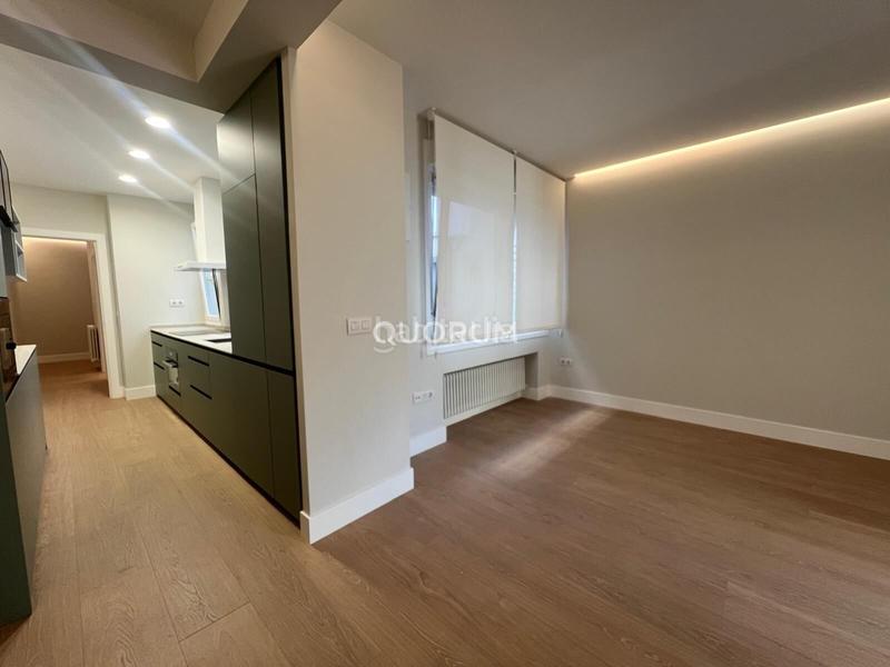 Foto df581aca-a1ac-4bde-8074-083da37b1a81. Miete etagenwohnung mit heizung in Ensanche - Moyua - Diputación Bilbao