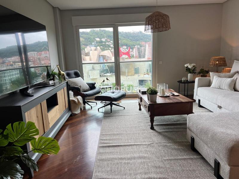 Foto b98a754f-9581-4802-b0d7-ec1f330e3470. Miete etagenwohnung mit heizung in Abandoibarra - Guggenheim Bilbao