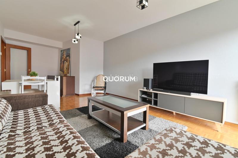 Foto 18efd548-deb2-4684-96f9-e6fcfa3f7489. Alquiler piso en calle de julián zugazagoitia 9 piso 3 habitaciones y 2 baños alquiler temporada en Bilbao