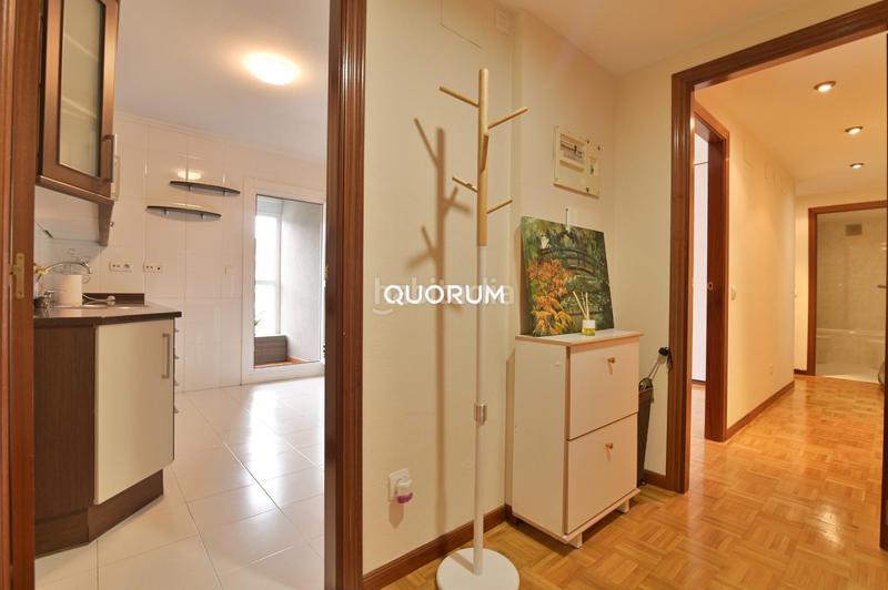 Foto 2b5a457a-0695-426a-9b06-b5fa29567978. Alquiler piso en calle de julián zugazagoitia 9 piso 3 habitaciones y 2 baños alquiler temporada en Bilbao