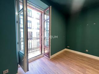 Affitto Appartamento in Alameda urquijo 11. Piso totalmente reformado de 2 habitaciones y 2 baños en abando