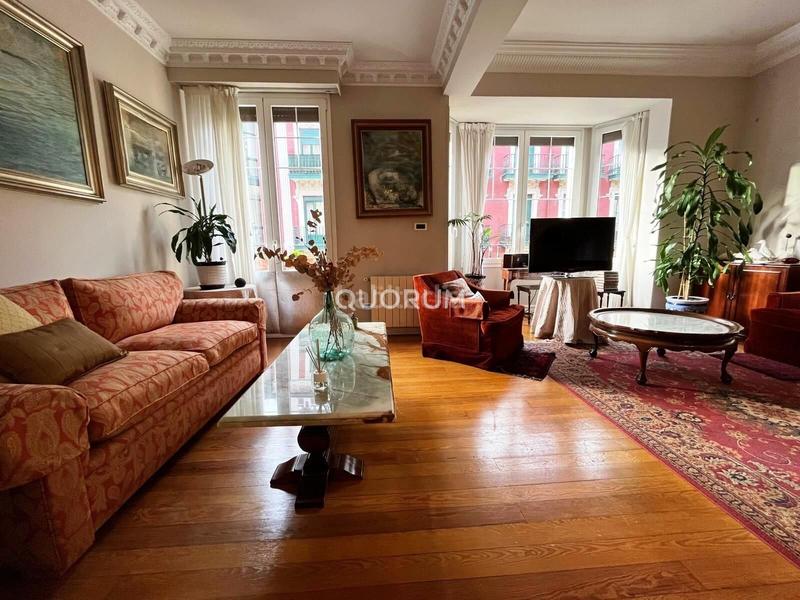 Foto 6cf1cfea-52df-4f38-a938-46b34958e677. Appartement avec chauffage dans Ensanche - Moyua - Diputación Bilbao