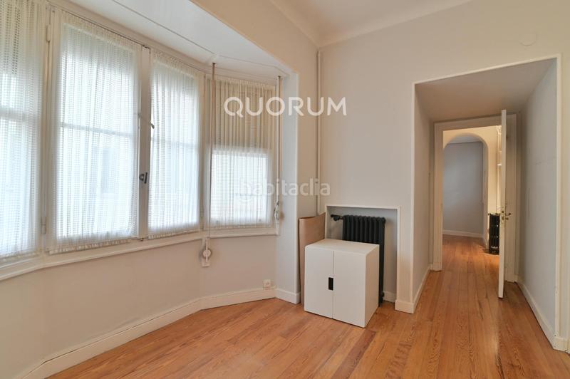 Foto a2f9c1c3-1473-4db0-9028-6603476a2bc8. Appartement avec chauffage dans Zona Indautxu Bilbao