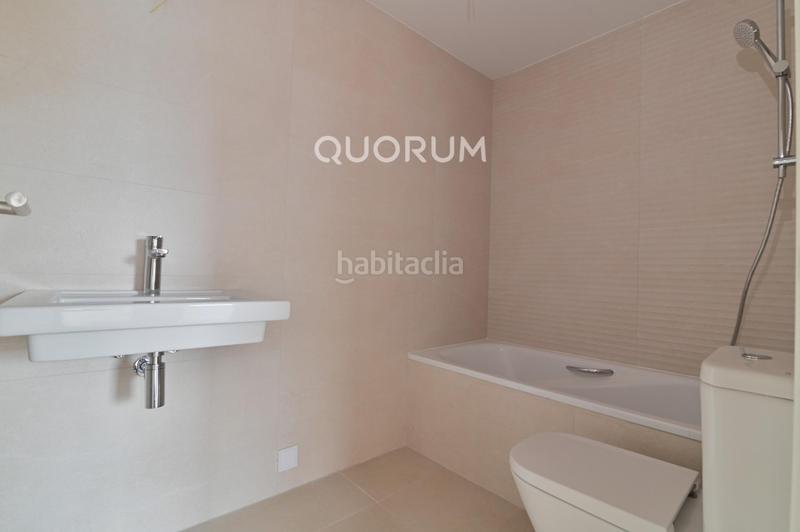 Foto 5afecf75-1d13-4684-a6a8-baa462bd468f. Piso vivienda a estrenar 3 habitaciones en zorrozaurre en Bilbao