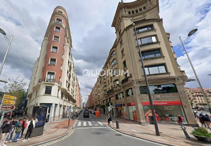 Foto 1d1e65cc-2bf9-4c5b-acb0-b57da066980a. Pis amb calefacció a Abandoibarra - Guggenheim Bilbao