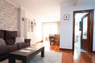 Etagenwohnung in Rekalde Centro. Estupenda vivienda con garaje y  trastero