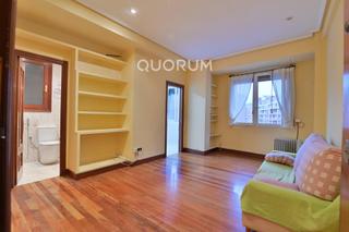 Pis  Calle vista alegre. Vivienda de 2 habitaciones junto a autonomía