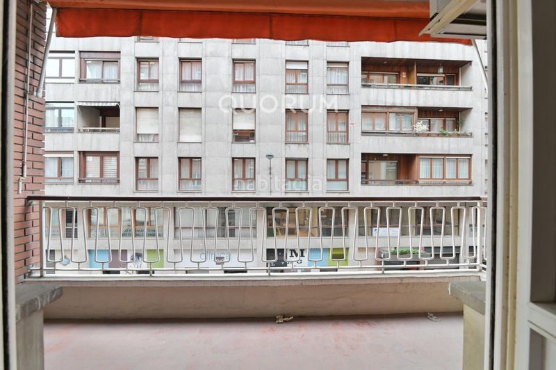 Foto d213544a-50e3-491e-846c-75b2672f6dcd. Pis amb aparcament a Sabino Arana-Jesuitas Bilbao