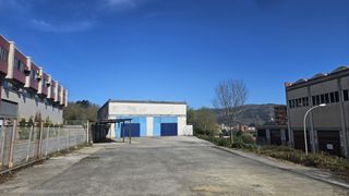 Lloguer Nau industrial a San Miguel. Nave industrial en basauri