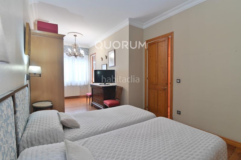 Foto 740bef8e-b27e-4903-aedd-9dffd69e624d. Pis amb calefacció a Ensanche - Moyua - Diputación Bilbao