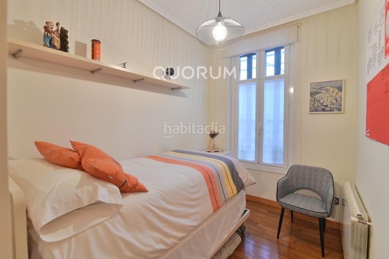 Foto e97c0f9b-a7bc-480d-8a86-d2563907cfac. Pis amb calefacció a Ensanche - Moyua - Diputación Bilbao