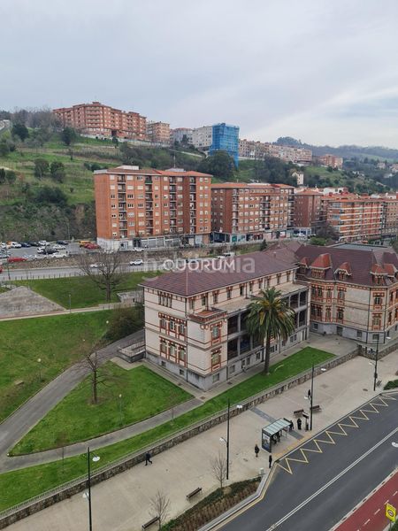 Foto c79aab0a-c90e-499d-b8f2-370439c7b49e. Pis amb calefacció a San Pedro de Deusto - La Ribera Bilbao