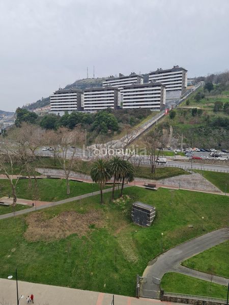 Foto f3074368-9b65-46e8-b212-4b6e5b928c22. Pis amb calefacció a San Pedro de Deusto - La Ribera Bilbao