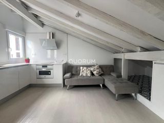 Rent Flat in Ametzola. Apartamento abuhardillado