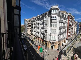 Lloguer Pis  Calle calle astarloa. Vivienda sin amueblar en el ensanche