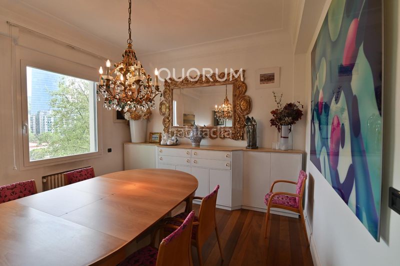 Foto 17e2d727-9060-44fe-a127-1cfb06d3d283. Pis a Abandoibarra - Guggenheim Bilbao