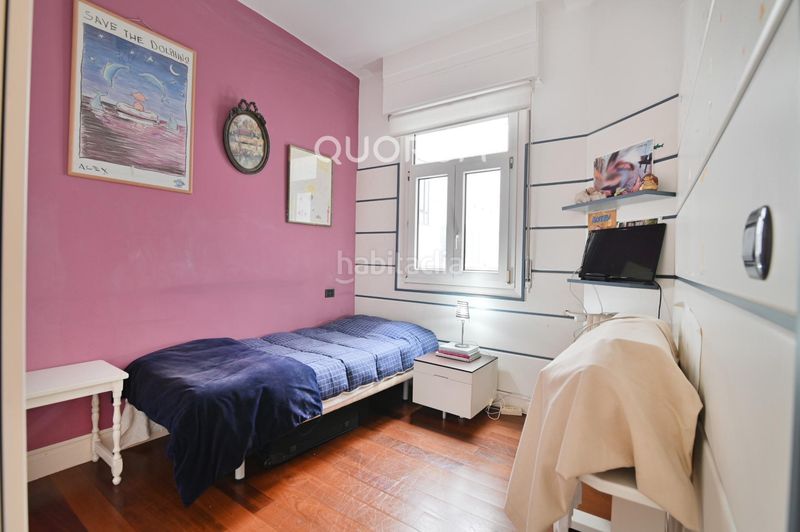 Foto a48746e8-9032-4e0e-8e1d-2267b63e0686. Pis a Abandoibarra - Guggenheim Bilbao