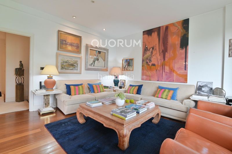 Foto a7f3976a-644e-40b4-a1fc-a0599f07c7c2. Pis a Abandoibarra - Guggenheim Bilbao